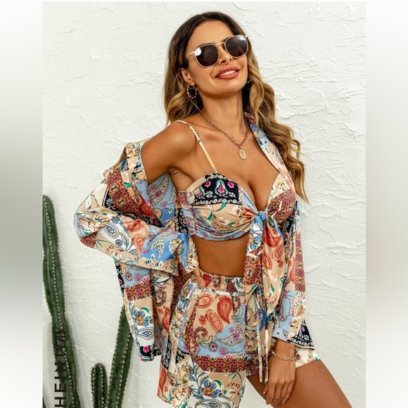 Three piece set - Picture 3 of 4